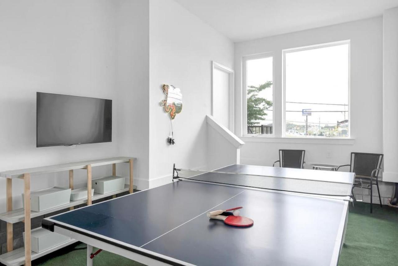 Big New And Modern With Skyline View Mural And Ping Pong 내슈빌 외부 사진