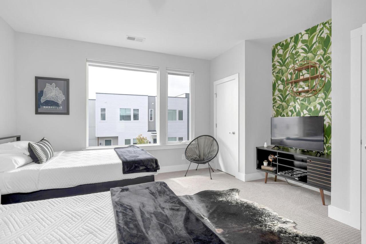Big New And Modern With Skyline View Mural And Ping Pong 내슈빌 외부 사진